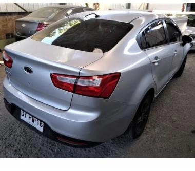 KIA MOTORS RIO 4 2012. Chocado FUNCIONANDO