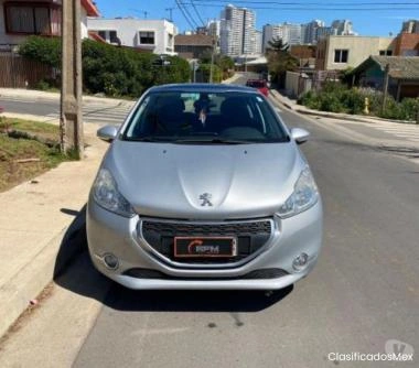 Peugeot 208 ALLURE 1.2