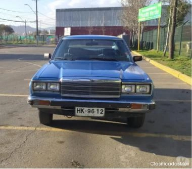 VENDO AUTO ANTIGUO DATSUN LAUREL 1980