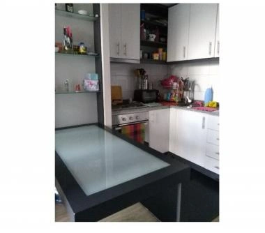 Arriendo 2 dormitorios, 2 baños, Metro Santa Lucia