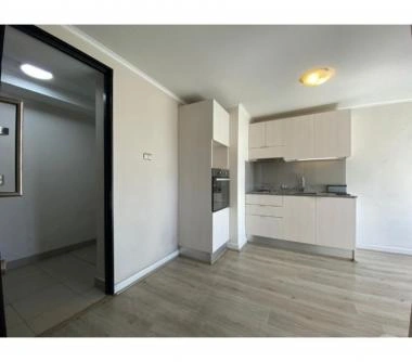 Depto 1D+1B (Piso 3) Amplia iluminación METRO L1