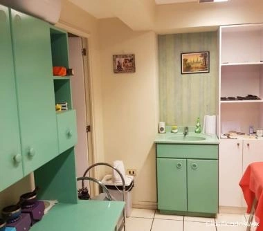 AMPLIA OFICINA PARA CONSULTA AREA SALUD