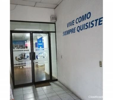 Amplio Local Comercial en el Centro de Curicó