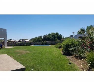 arrienda amplia casa excelente sector