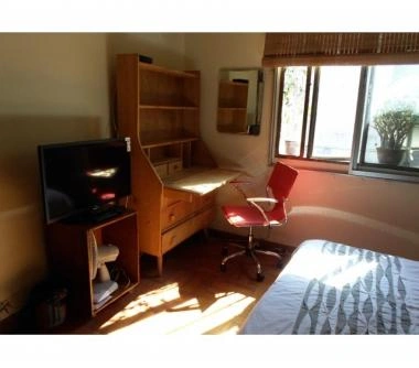 Arriendo de pieza doble céntrica