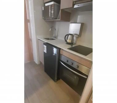 Arriendo dpto STUDIO REÑACA!! $300.000