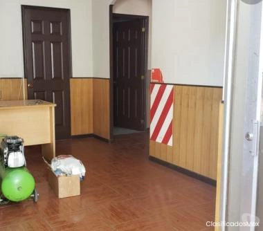 Arriendo local comercial y bodega Stgo centro