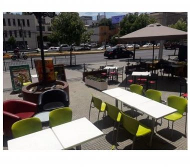 ARRIENDO LOCAL ESQUINA PLENO CENTRO CON TERRAZA