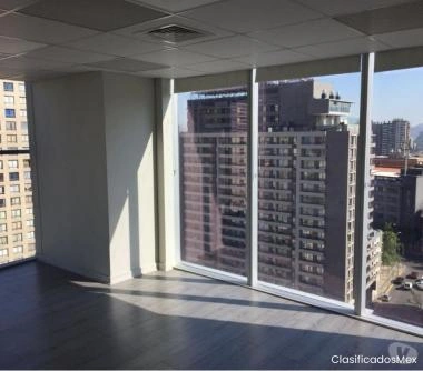 Arriendo oficina en pleno centro Santiago 1Privado 1B