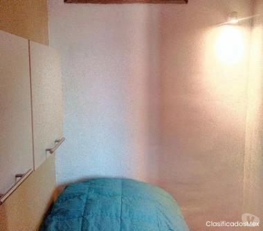 arriendo pieza chica con baño privado