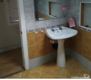 arriendo pieza semiamoblada