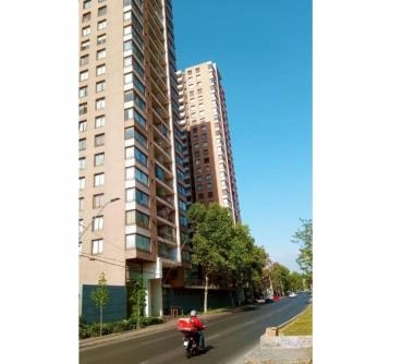 BONITO DEPARTAMENTO 2 DORMITORIOS y BODEGA METRO BELLAS ARTE