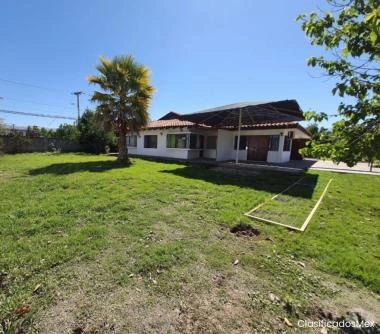 CAMILA FAJARDO Propiedades Arrienda Amplia CASA