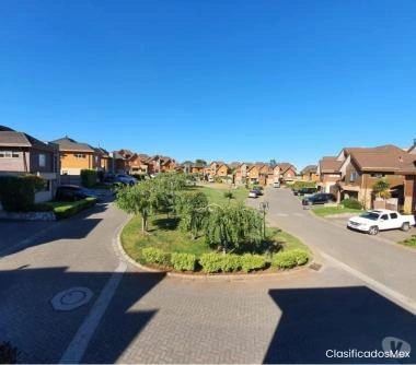 Casa Dos Niveles Condominio Andino, Andalue