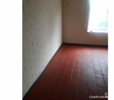 CASA DOS PISOS EN PEÑAFLOR