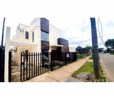 EDIFICIO 8 BOX-OFICINAS NUEVO A PASOS CENTRO ANGOL