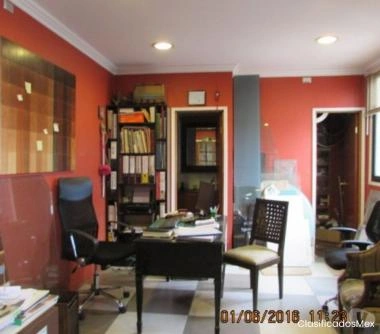 EMPRESA C. OFICINAS Y GALPÓN EN QUINTA NORMAL, 358 m2