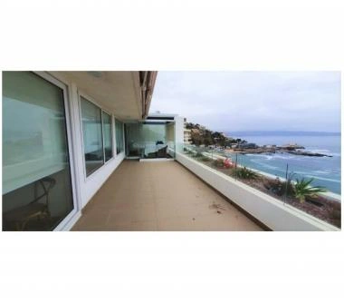 Gran departamento 3D2B frente a playa Cochoa