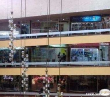 Local Comercial en Edificio Caracol