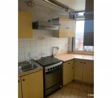 Metro Parque Bustamante.