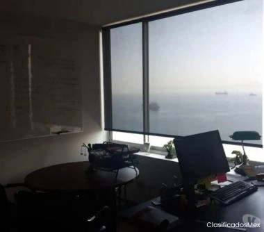 Oficina frente a la bahia Valparaiso