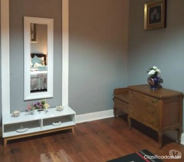 Pieza amoblada a mujer