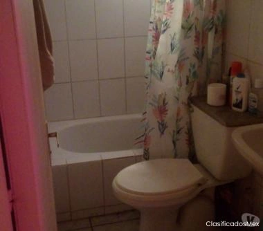 Pieza individual a pasos de metro elisa corres