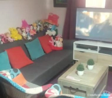 Propiedad de dos pisos ubicada en Villa Catalina, Puente Alt