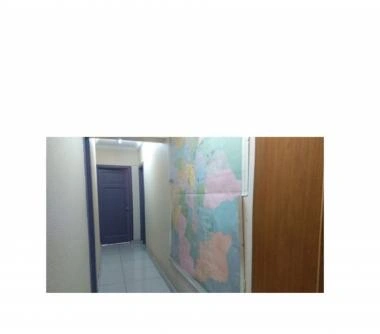 Santiago Centro, vende Oficina de 12 privados, 4 baños.-