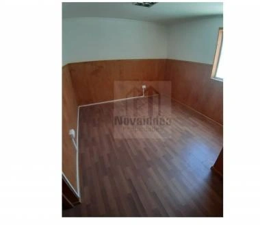 Se arrienda amplia oficina céntrica de 50mts2 La Calera.