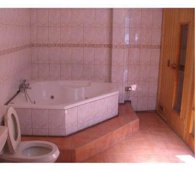 Se arrienda casa de un piso en Villa Kamac Mayu