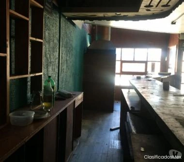 SE ARRIENDA LOCAL COMERCIAL