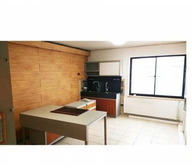 Vendo Box en Centro Médico de prestigio