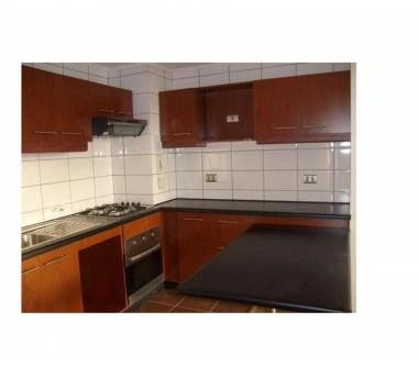 Viña del Mar, vende depto de 3 dormitorios, 2 baños, 1 estac